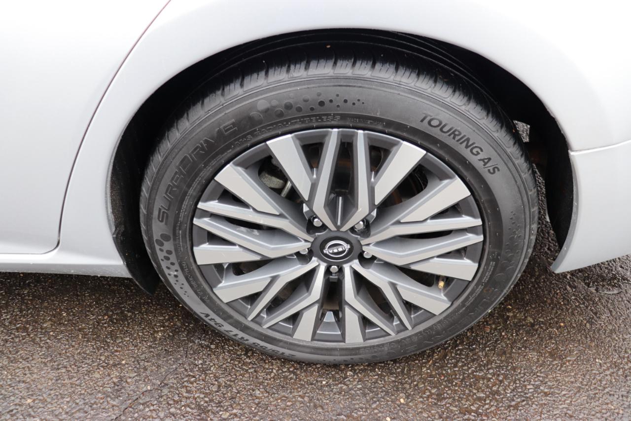 Nissan Altima 2.5 SV Sedan 2024