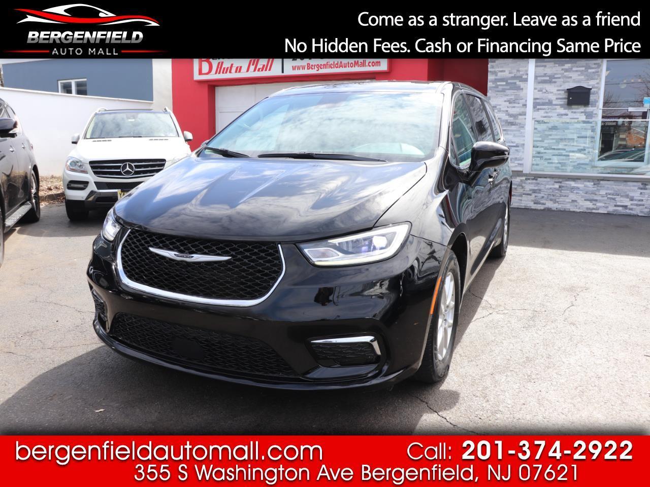 2024 Chrysler Pacifica Touring L FWD