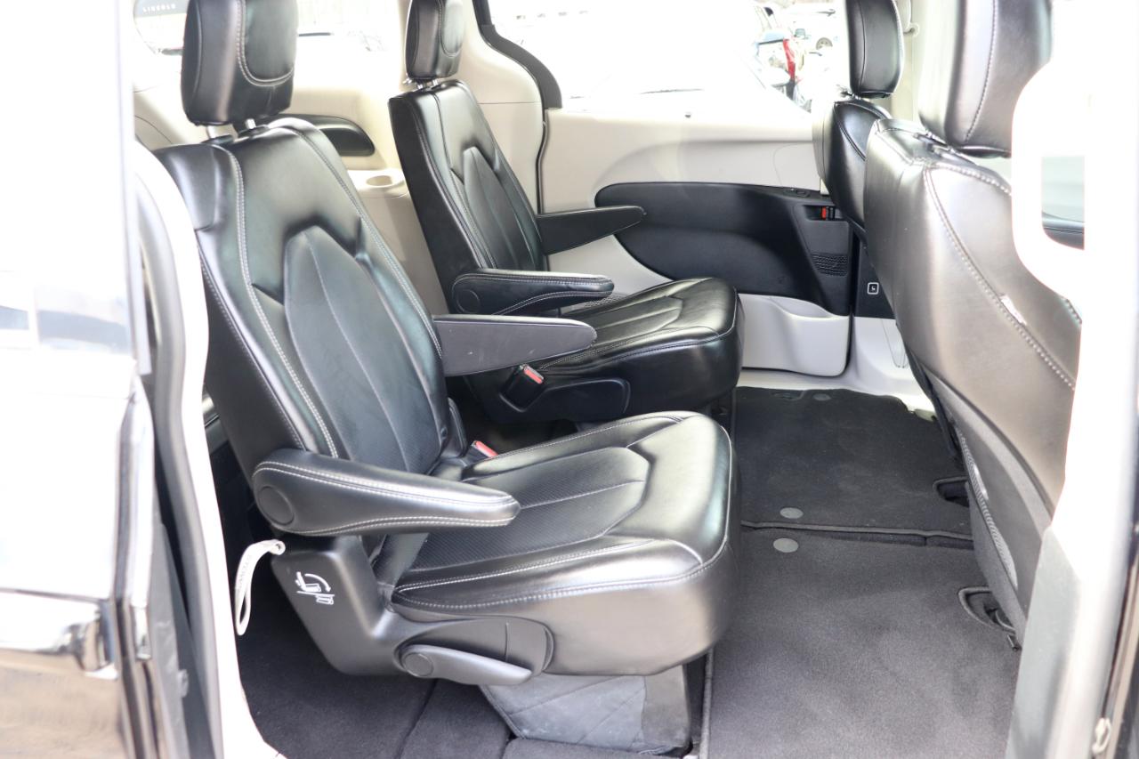 Chrysler Pacifica Touring L FWD 2024