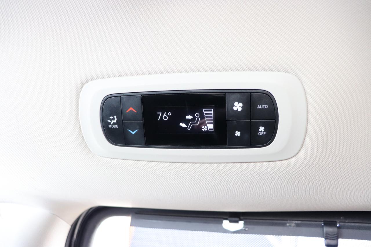 Chrysler Pacifica Touring L FWD 2024