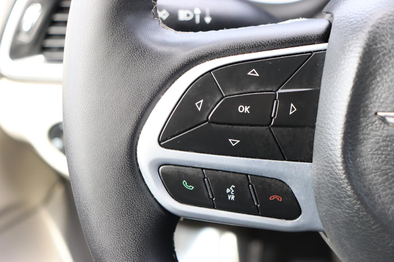 Chrysler Pacifica Touring L FWD 2024