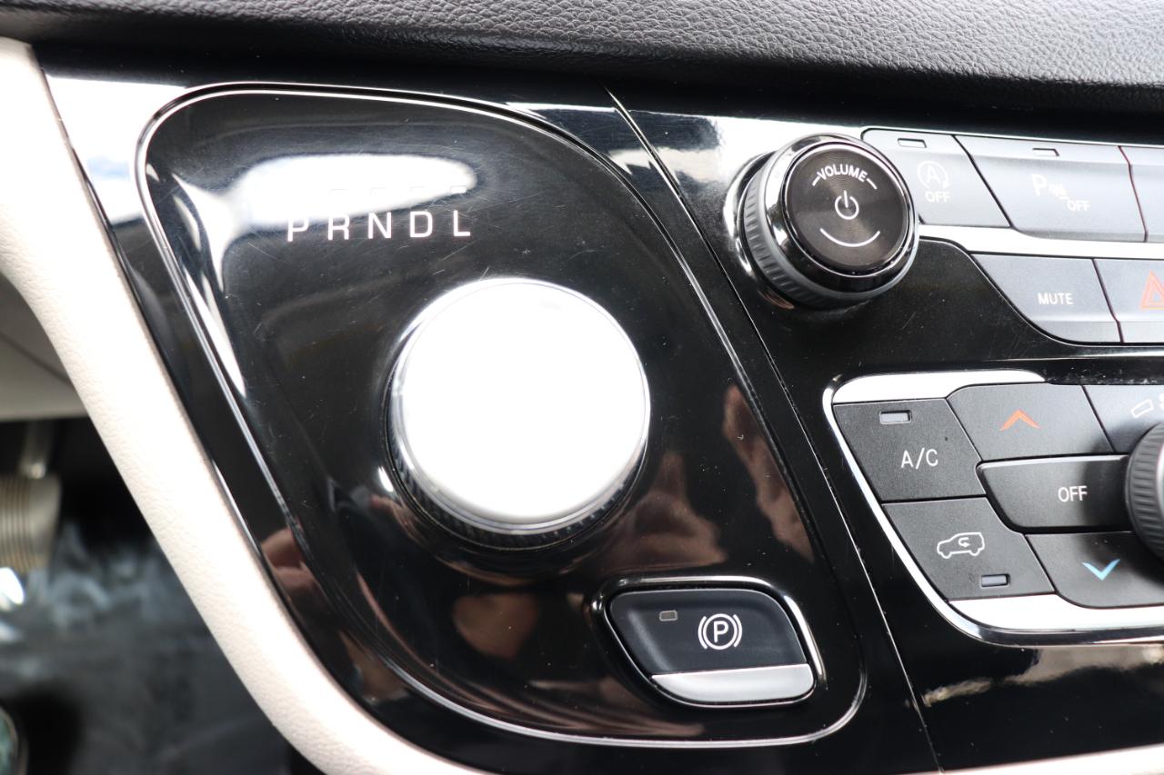 Chrysler Pacifica Touring L FWD 2024