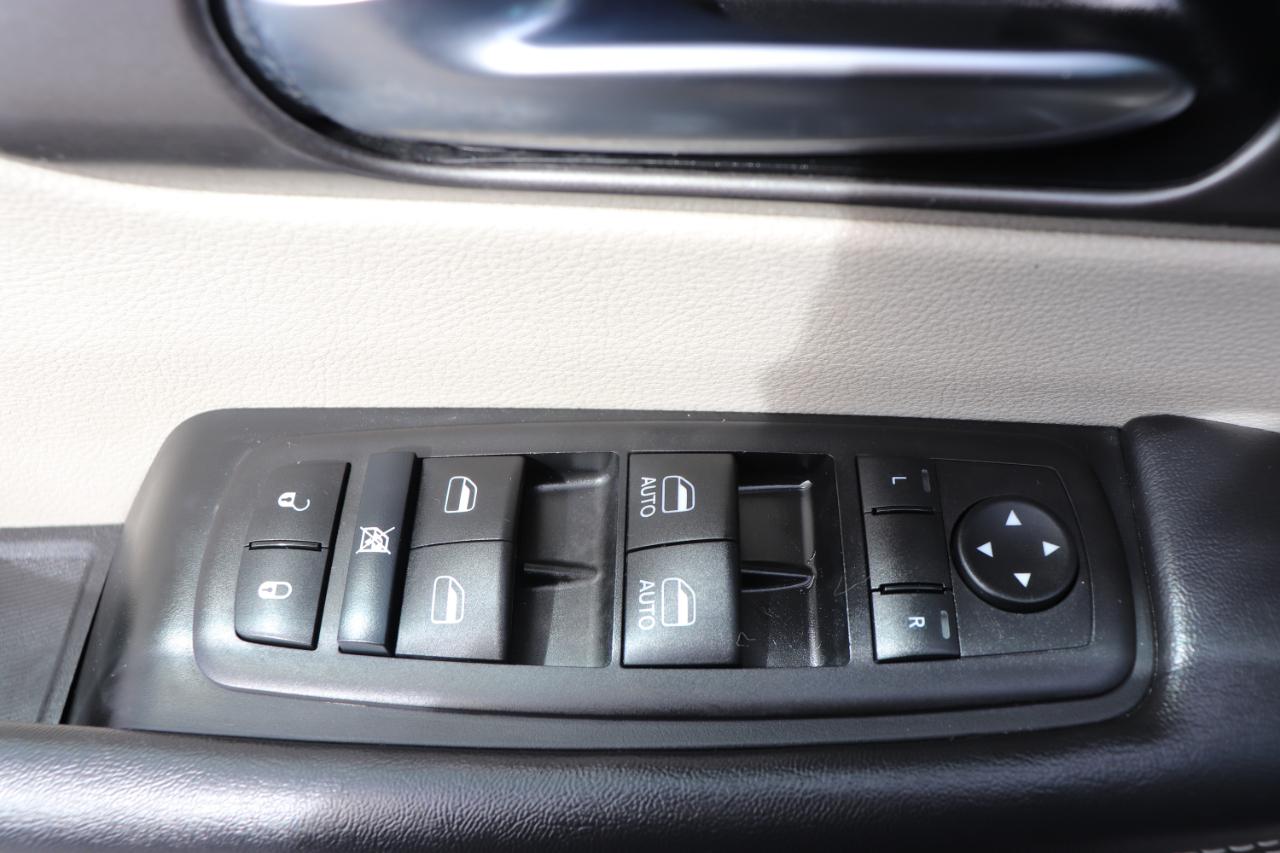 Chrysler Pacifica Touring L FWD 2024