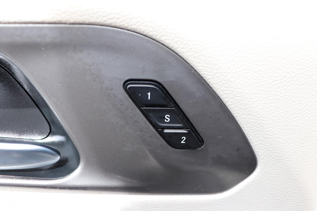 Chrysler Pacifica Touring L FWD 2024