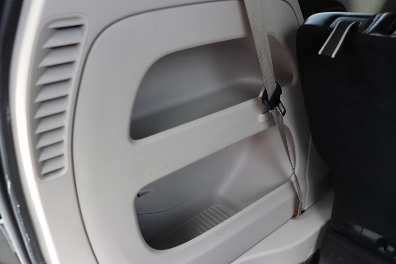 Chrysler Pacifica Touring L FWD 2024