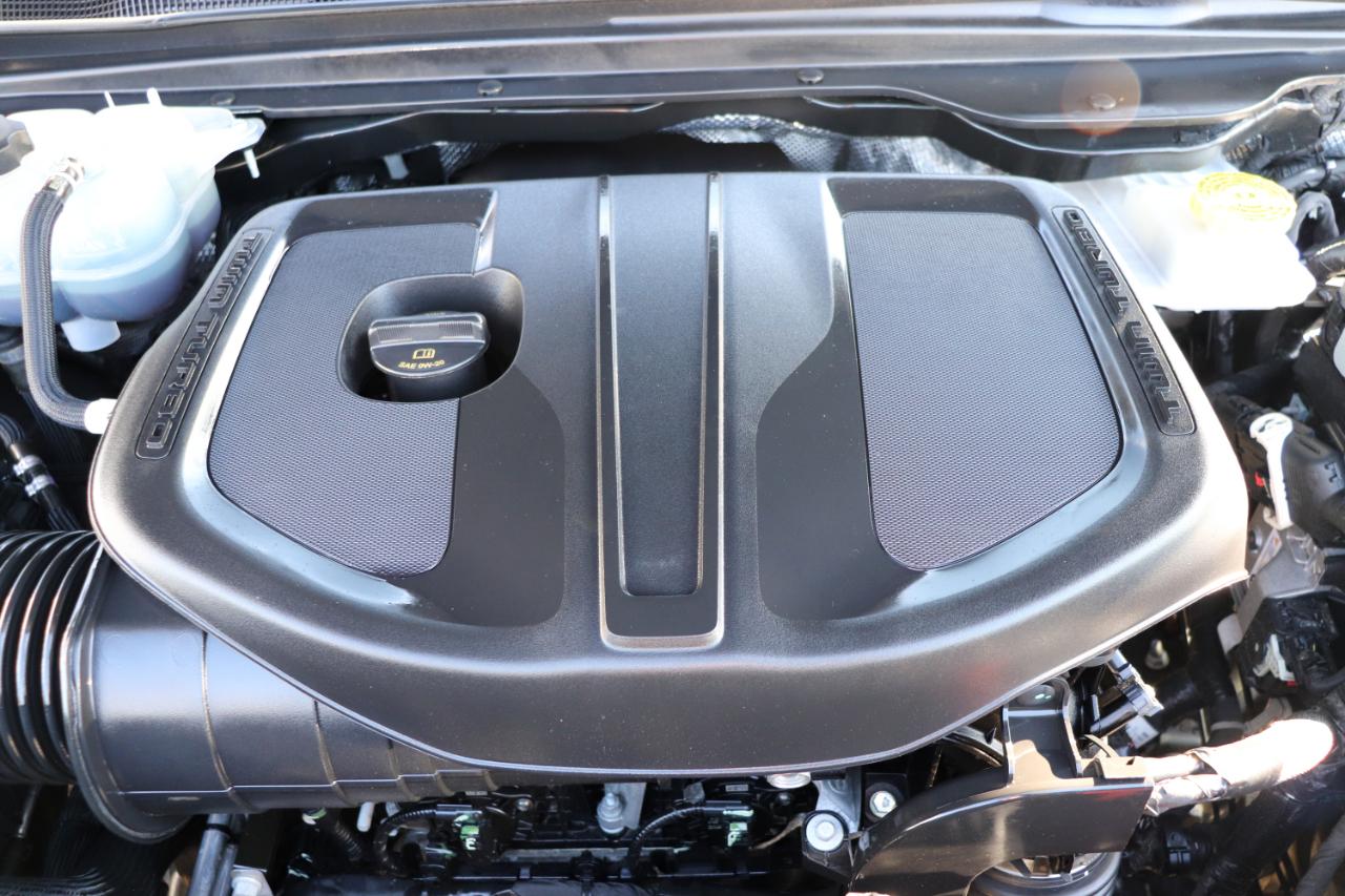 RAM 1500 Laramie 4x4 Crew Cab 5'7" Box 2025