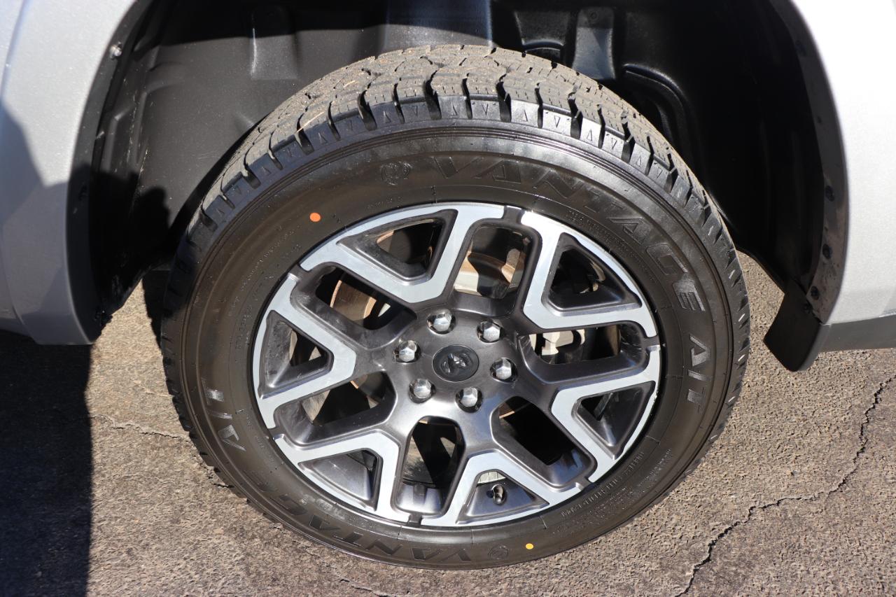 RAM 1500 Laramie 4x4 Crew Cab 5'7" Box 2025