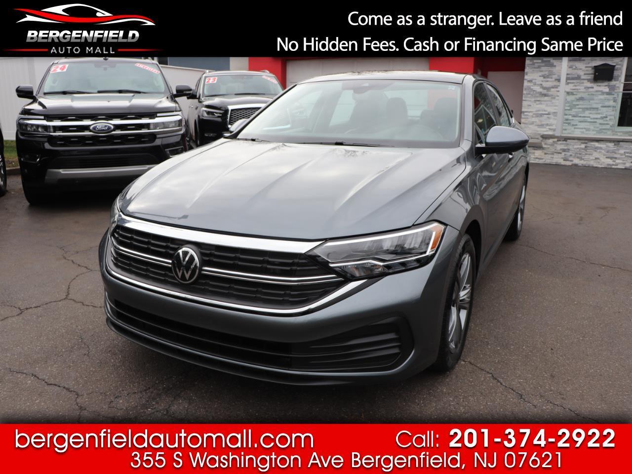 2024 Volkswagen Jetta SE Auto