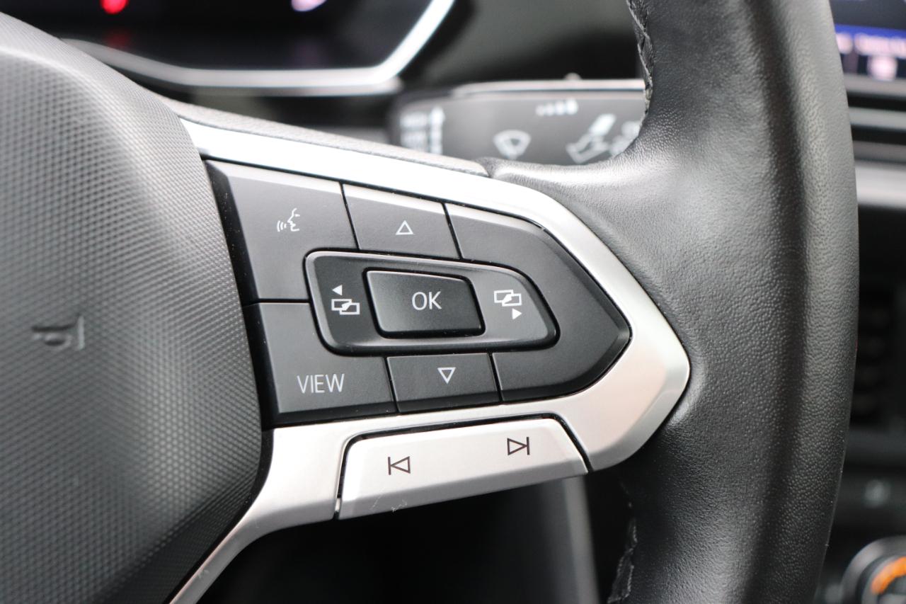 Volkswagen Jetta SE Auto 2024