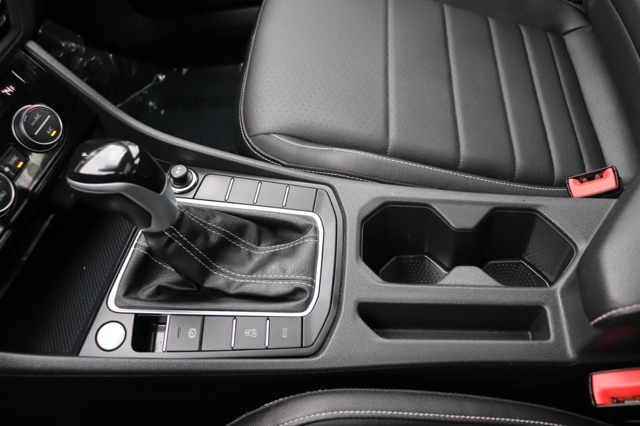 Volkswagen Jetta SE Auto 2024