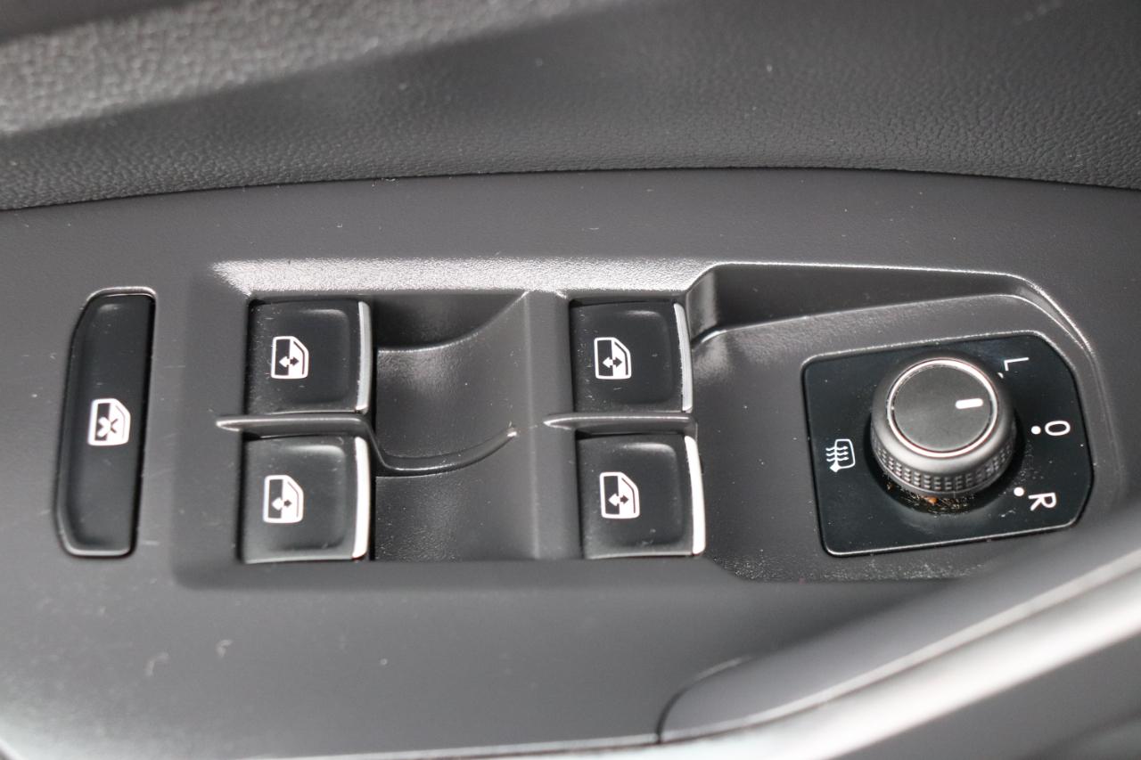 Volkswagen Jetta SE Auto 2024