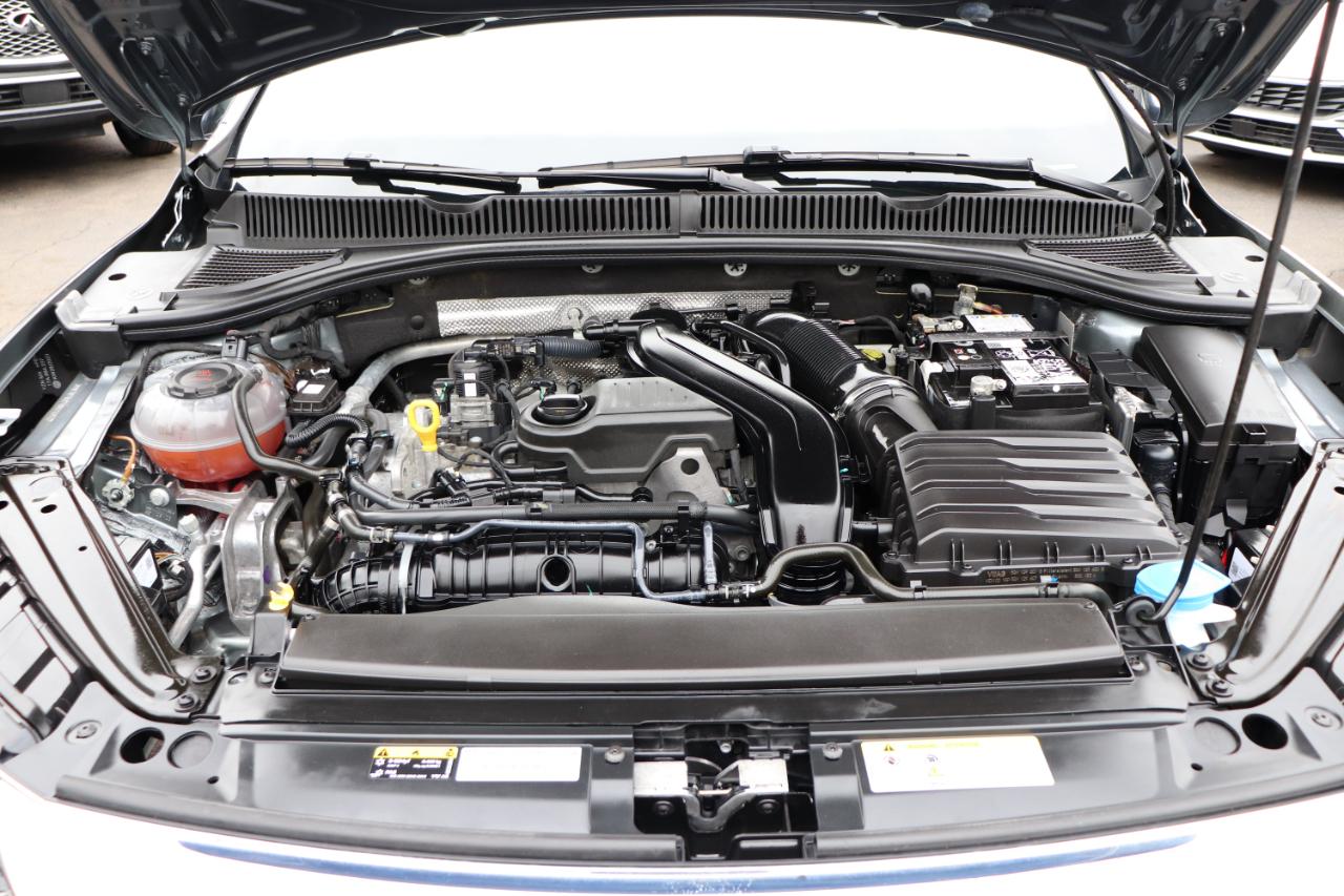 Volkswagen Jetta SE Auto 2024