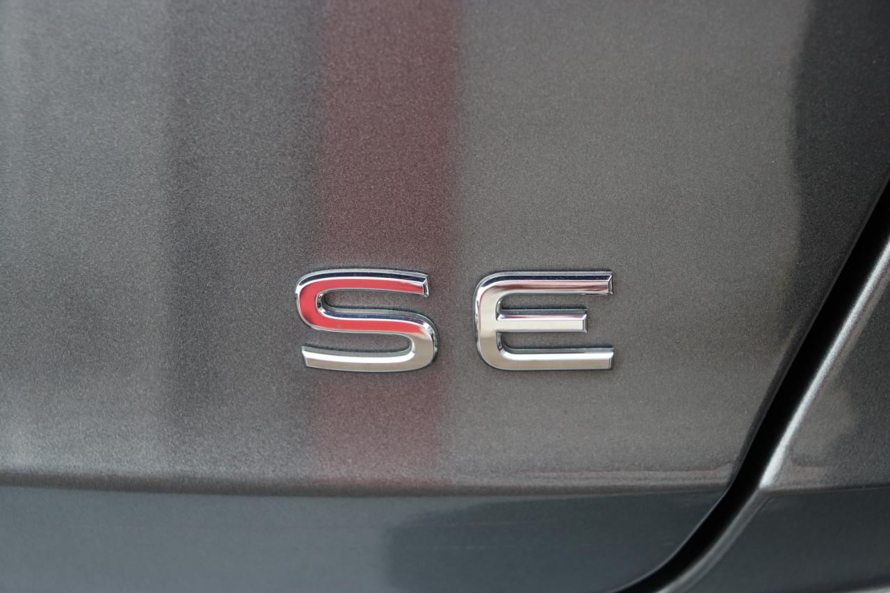 Volkswagen Jetta SE Auto 2024