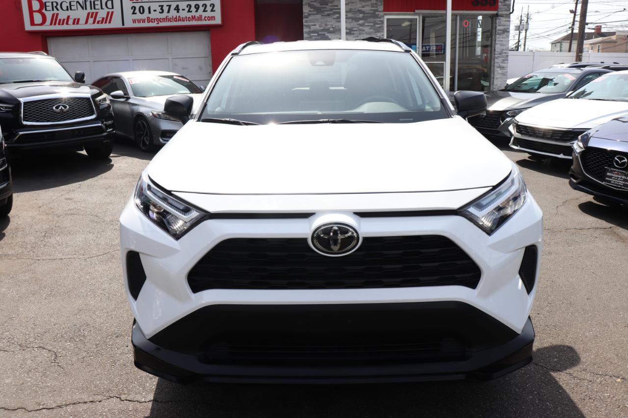 Toyota RAV4 Hybrid LE AWD (Natl) 2025