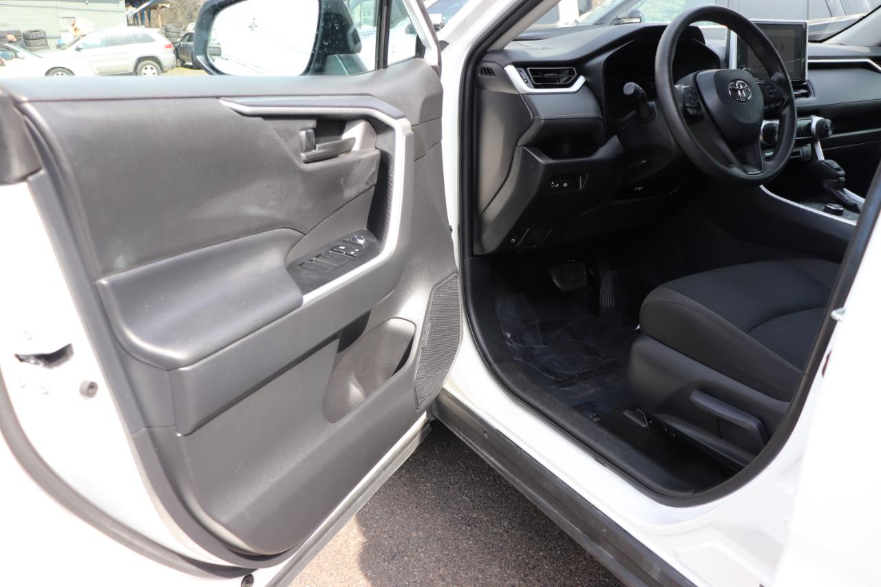 Toyota RAV4 Hybrid LE AWD (Natl) 2025