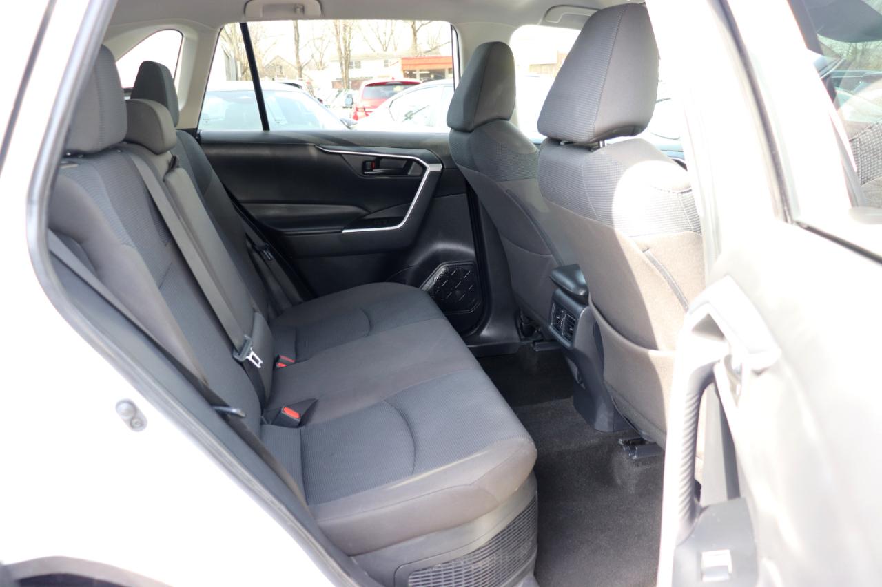 Toyota RAV4 Hybrid LE AWD (Natl) 2025