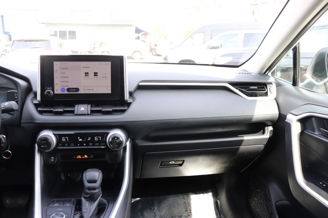 Toyota RAV4 Hybrid LE AWD (Natl) 2025