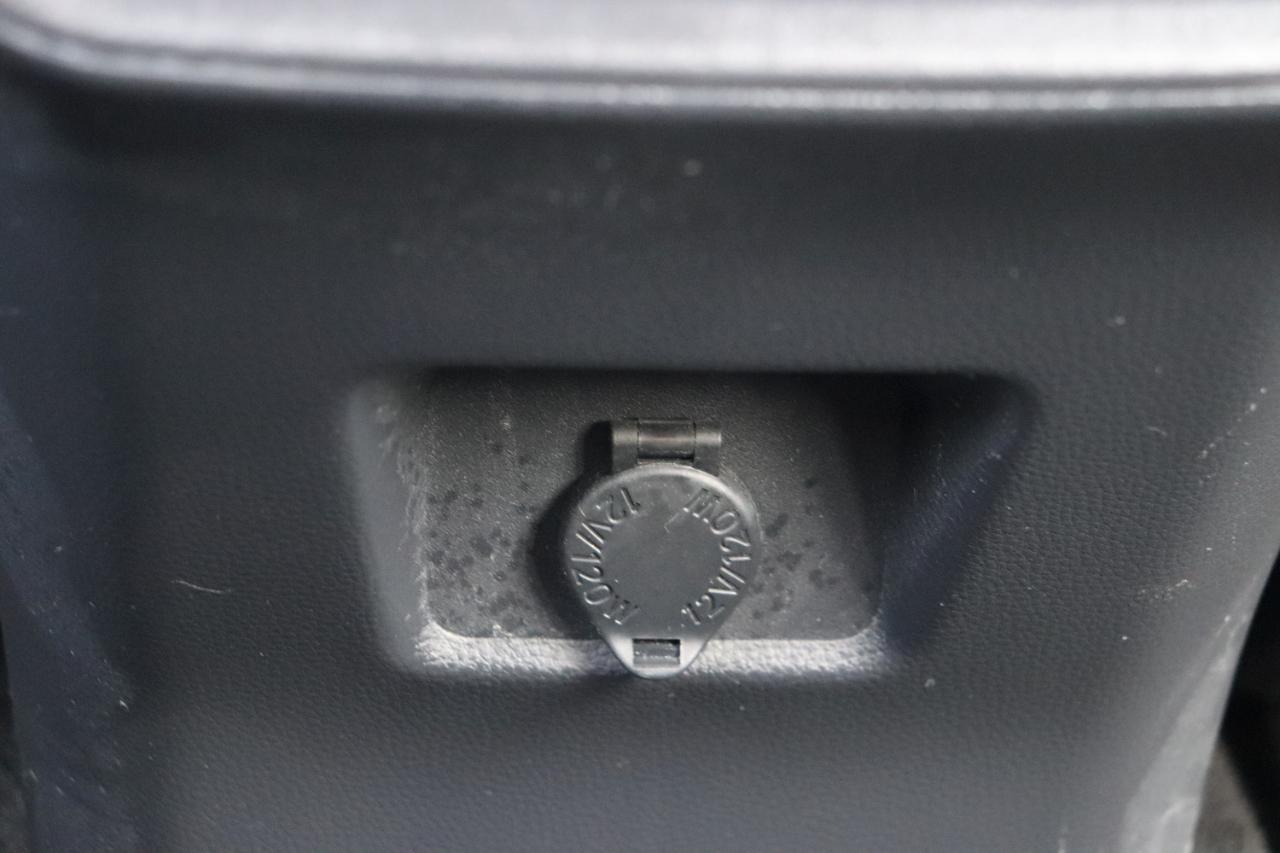 Toyota RAV4 Hybrid LE AWD (Natl) 2025