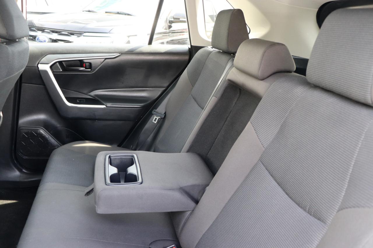 Toyota RAV4 Hybrid LE AWD (Natl) 2025