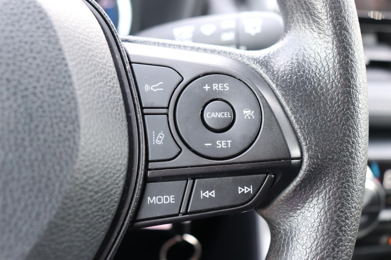 Toyota RAV4 Hybrid LE AWD (Natl) 2025