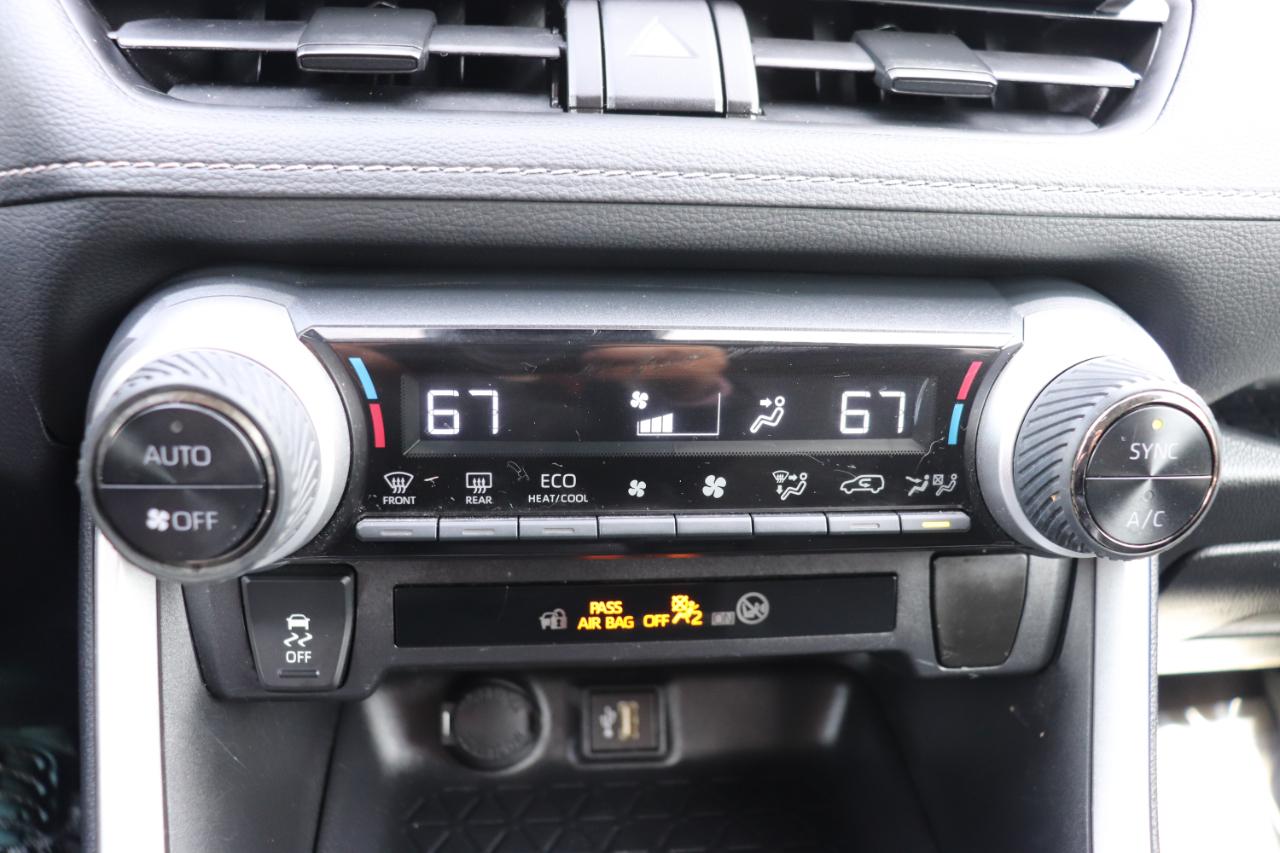 Toyota RAV4 Hybrid LE AWD (Natl) 2025