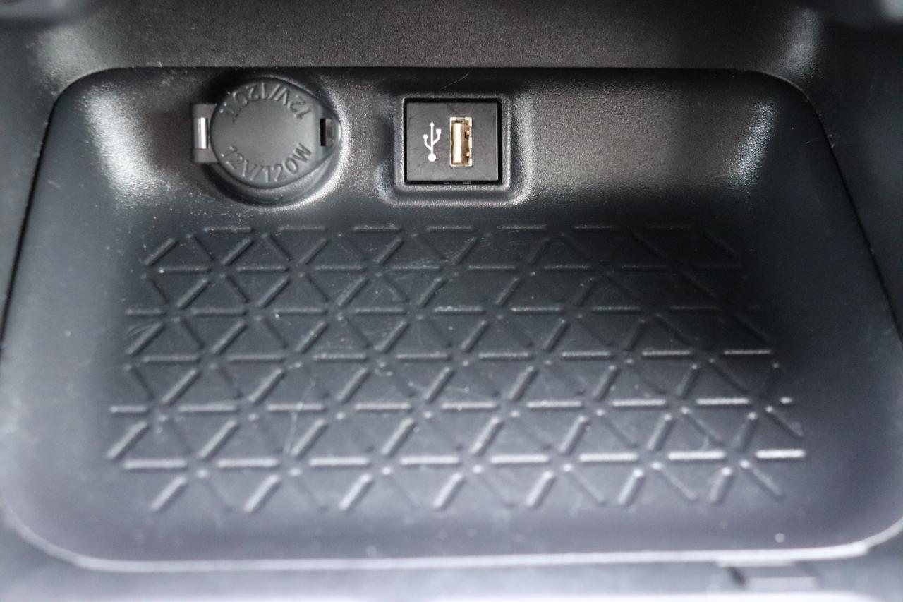 Toyota RAV4 Hybrid LE AWD (Natl) 2025