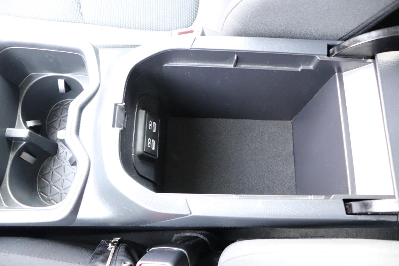 Toyota RAV4 Hybrid LE AWD (Natl) 2025