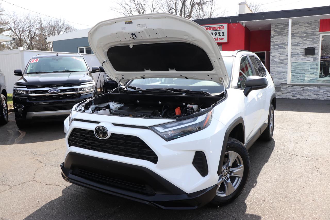 Toyota RAV4 Hybrid LE AWD (Natl) 2025