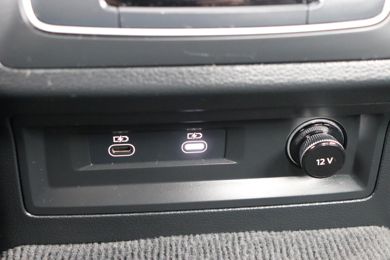 Audi A6 Sedan Premium Plus 55 TFSI quattro 2024