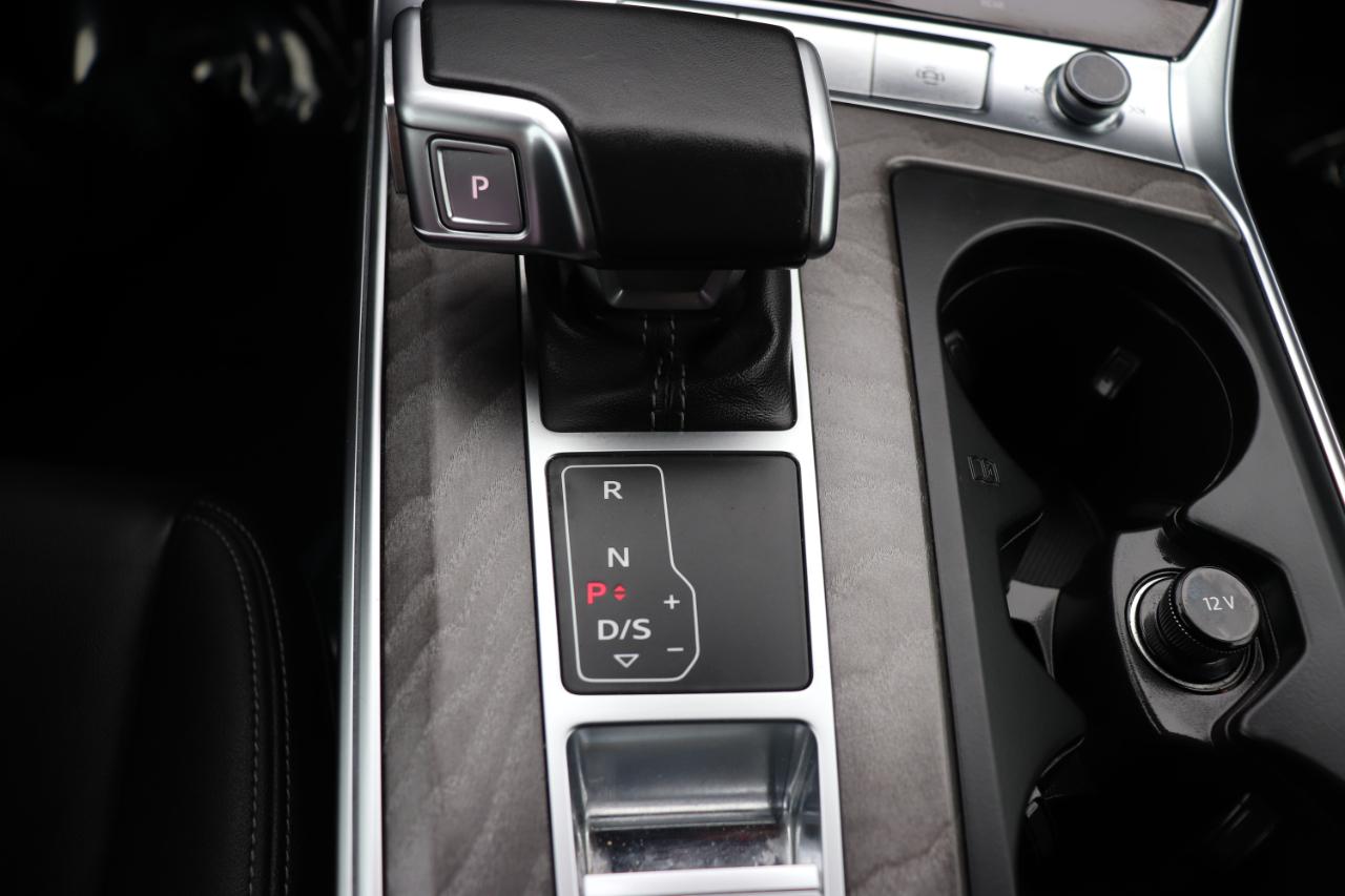 Audi A6 Sedan Premium Plus 55 TFSI quattro 2024