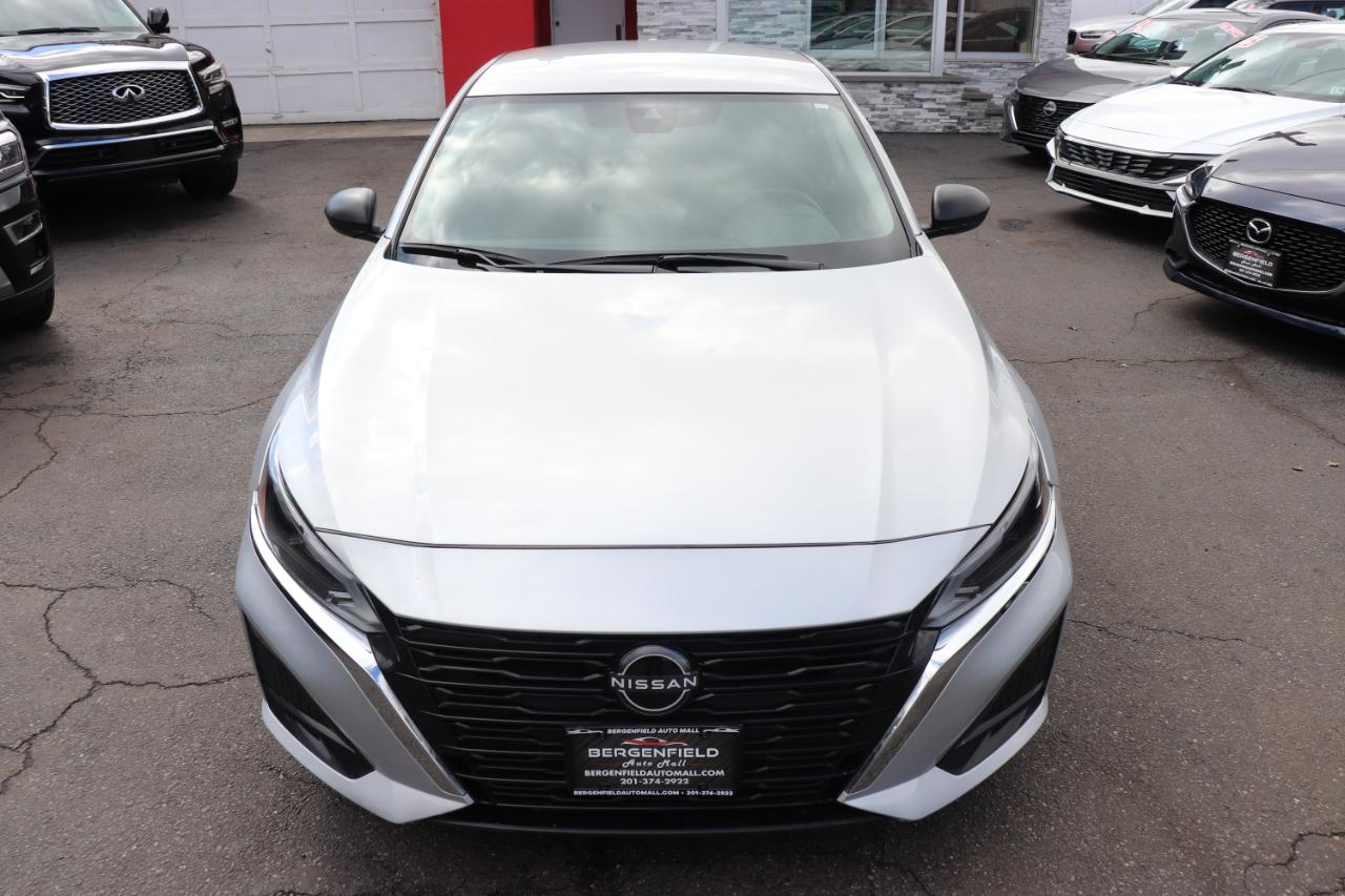 Nissan Altima 2.5 SV Sedan 2024