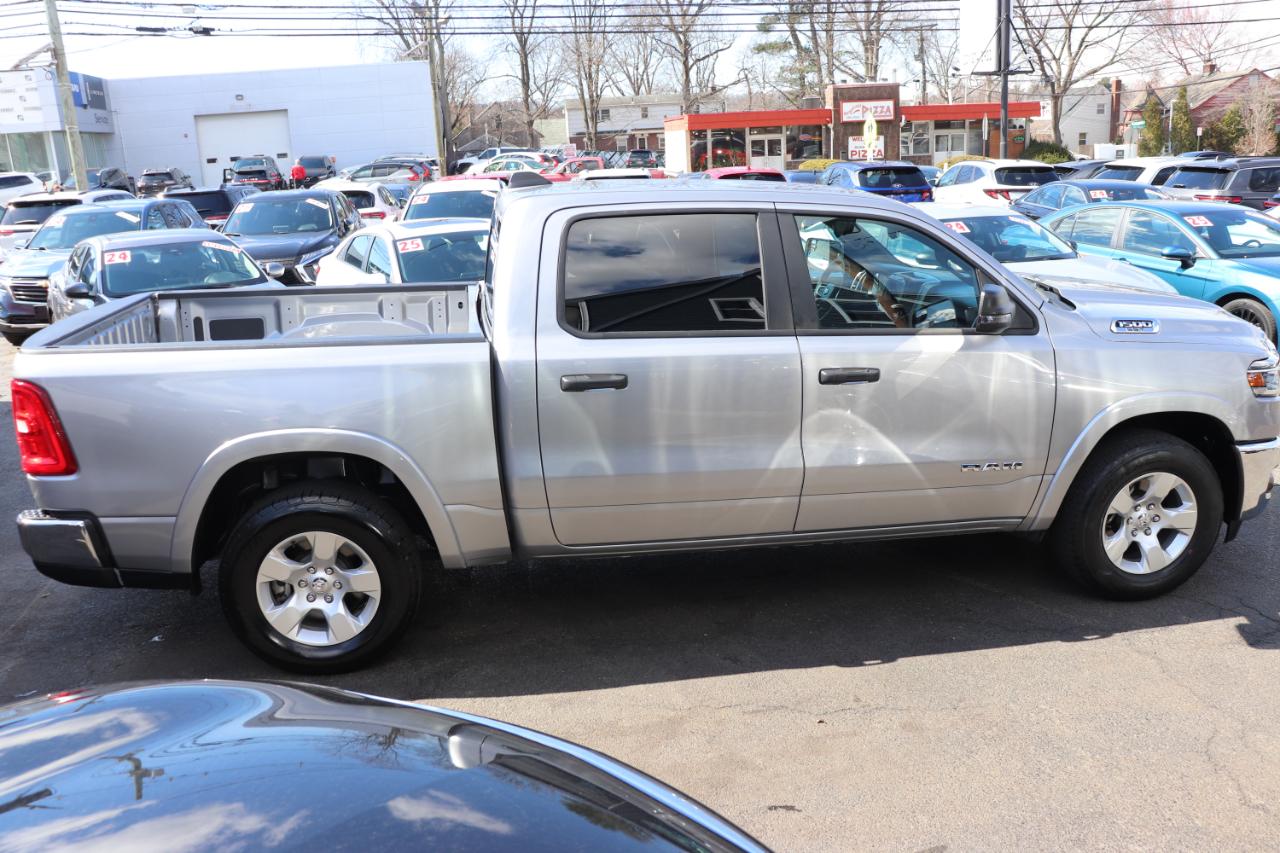 RAM 1500 Big Horn 4x4 Crew Cab 5'7" Box 2025