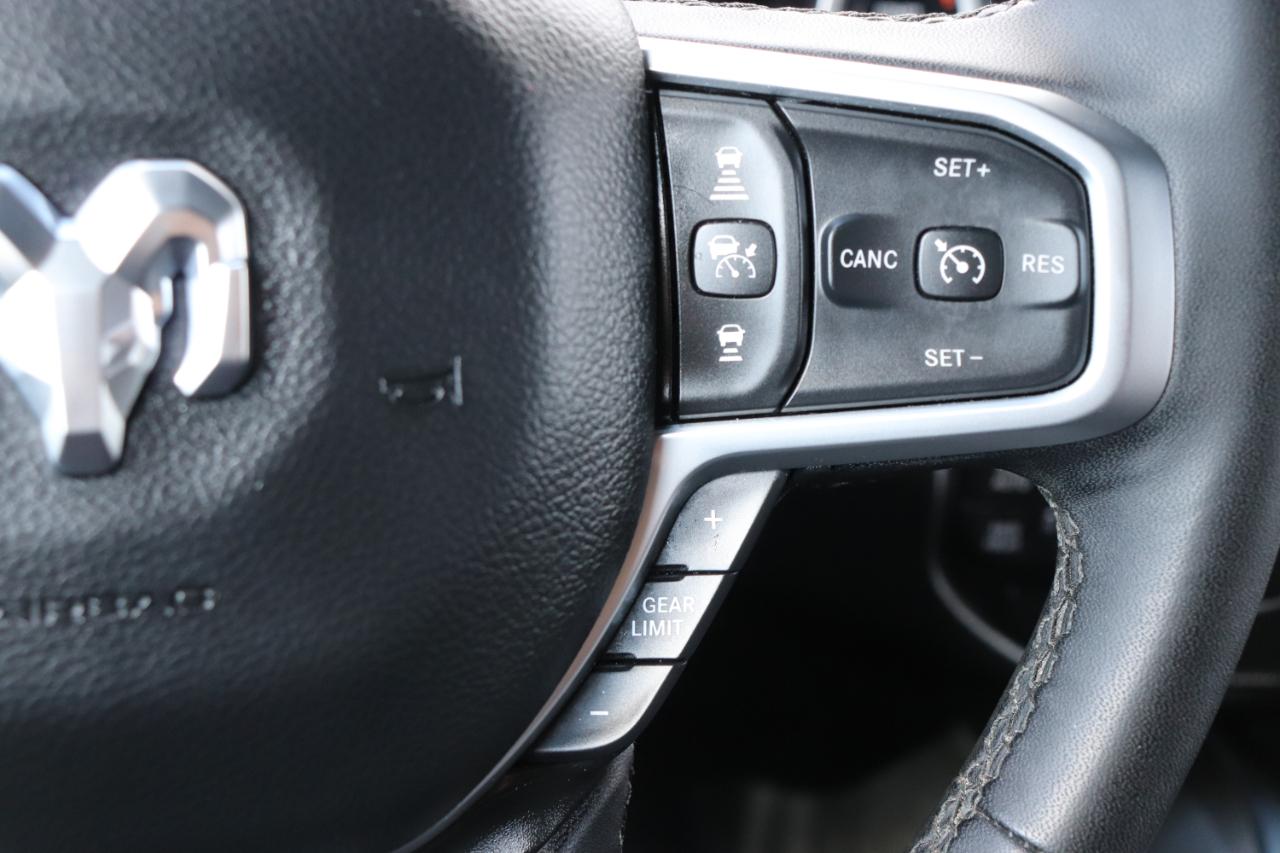 RAM 1500 Big Horn 4x4 Crew Cab 5'7" Box 2025