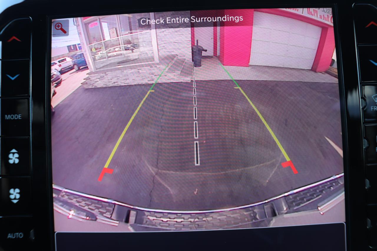 RAM 1500 Big Horn 4x4 Crew Cab 5'7" Box 2025