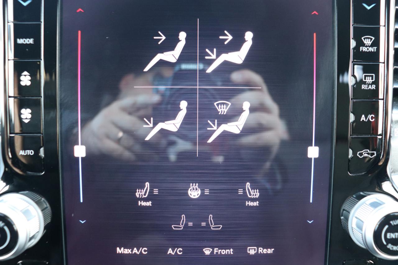 RAM 1500 Big Horn 4x4 Crew Cab 5'7" Box 2025