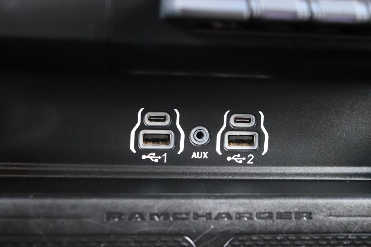 RAM 1500 Big Horn 4x4 Crew Cab 5'7" Box 2025