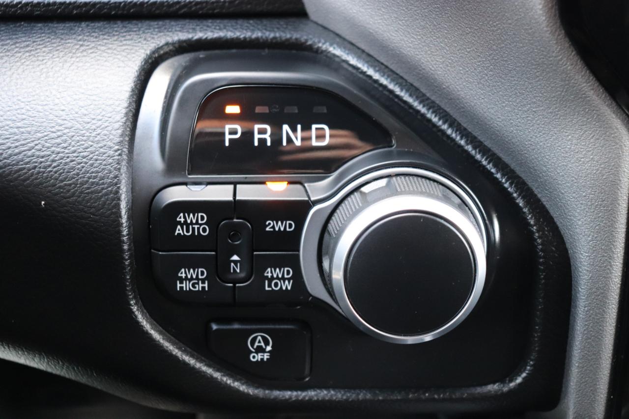 RAM 1500 Big Horn 4x4 Crew Cab 5'7" Box 2025