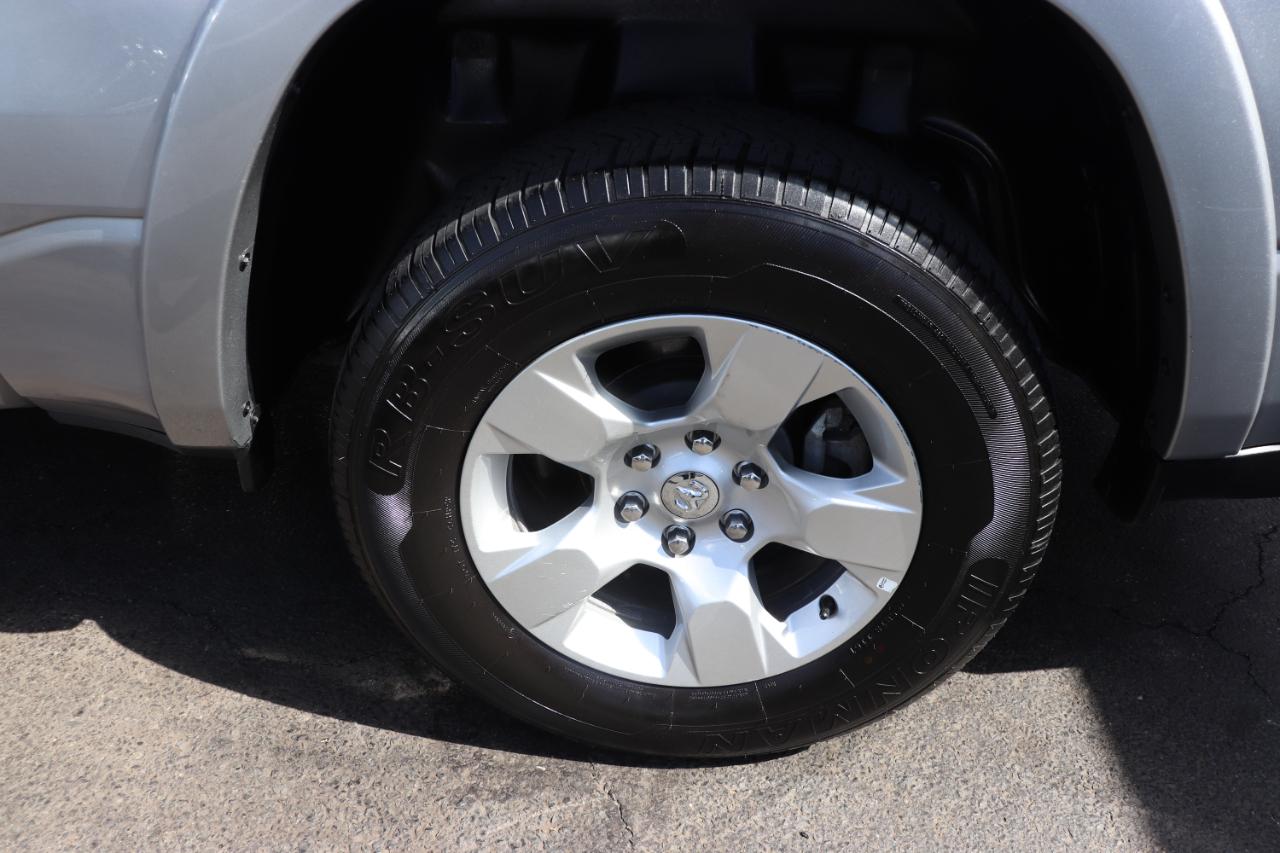 RAM 1500 Big Horn 4x4 Crew Cab 5'7" Box 2025