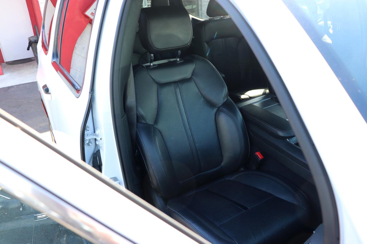 Jeep Wagoneer Series III 4x4 2024