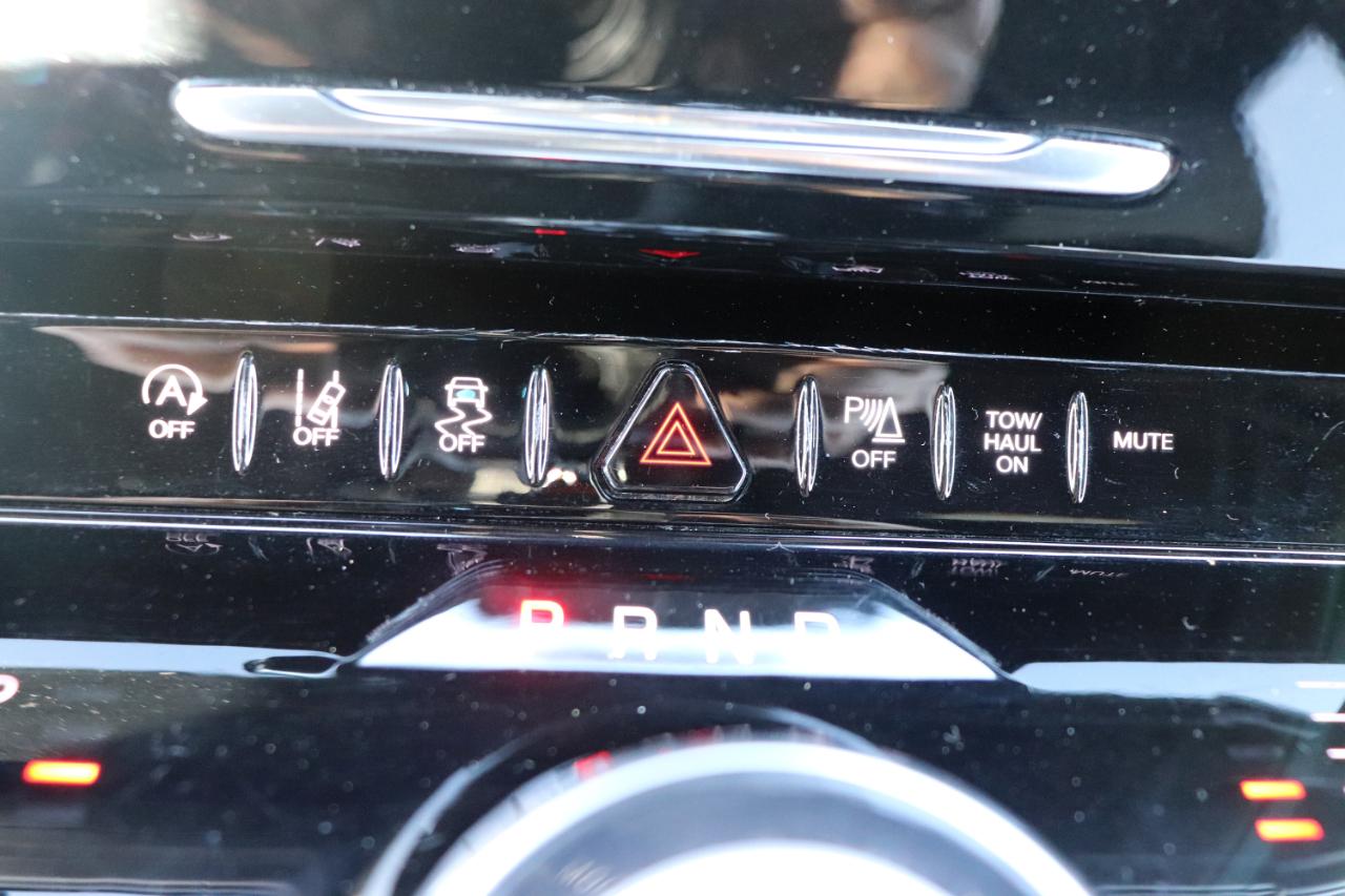 Jeep Wagoneer Series III 4x4 2024