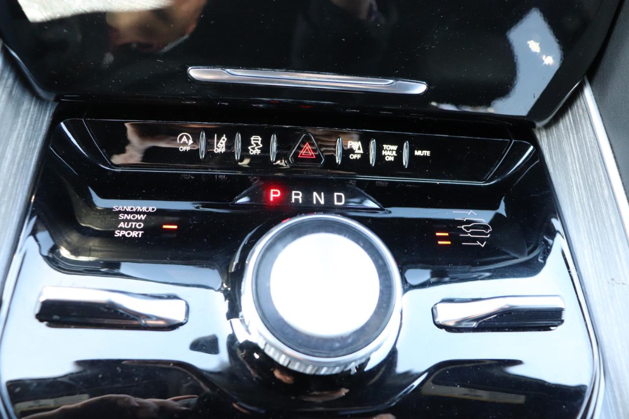 Jeep Wagoneer Series III 4x4 2024