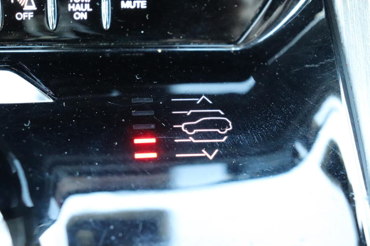 Jeep Wagoneer Series III 4x4 2024