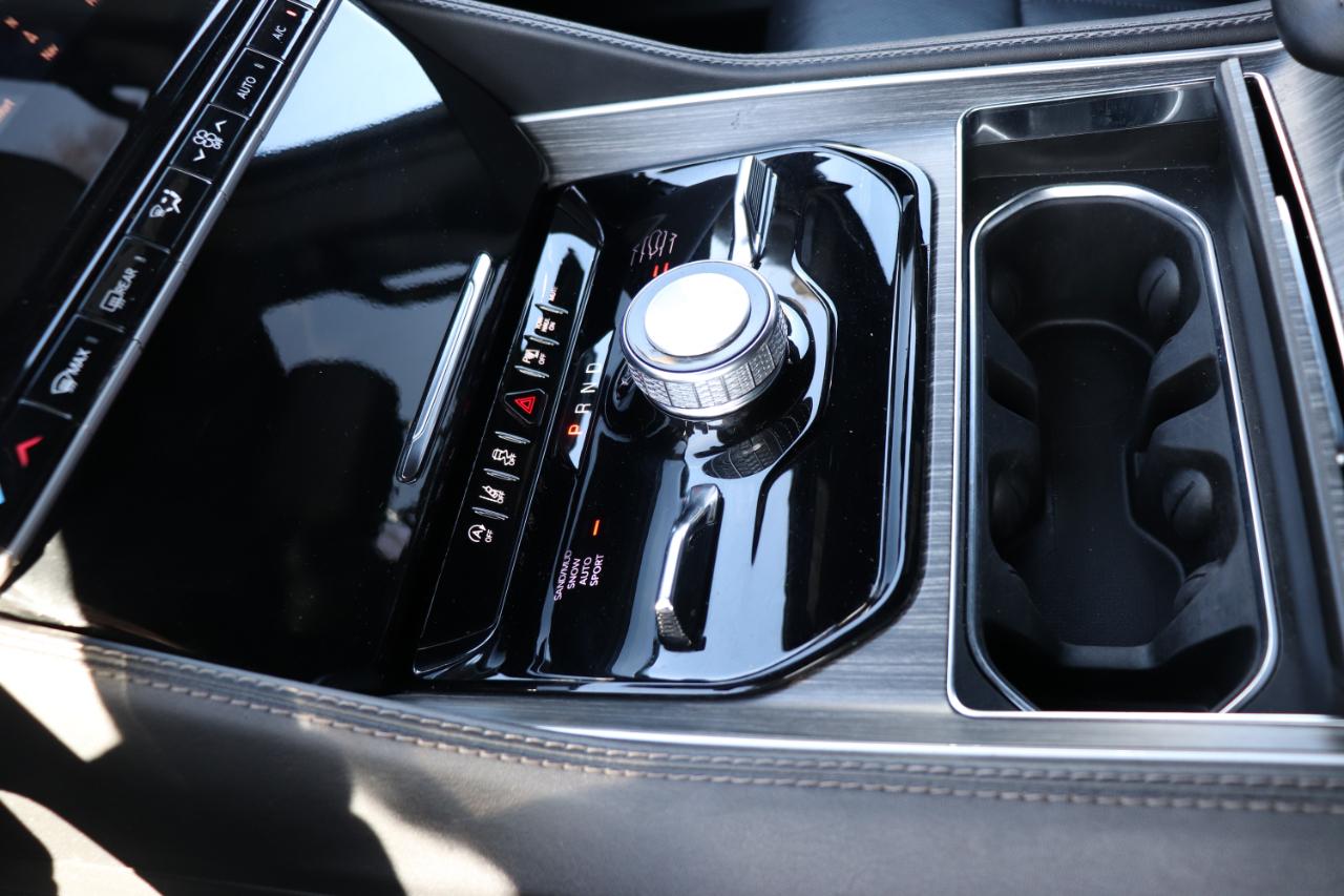 Jeep Wagoneer Series III 4x4 2024