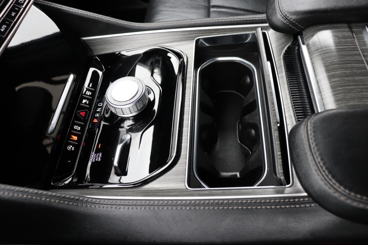 Jeep Wagoneer Series II 4x4 2024