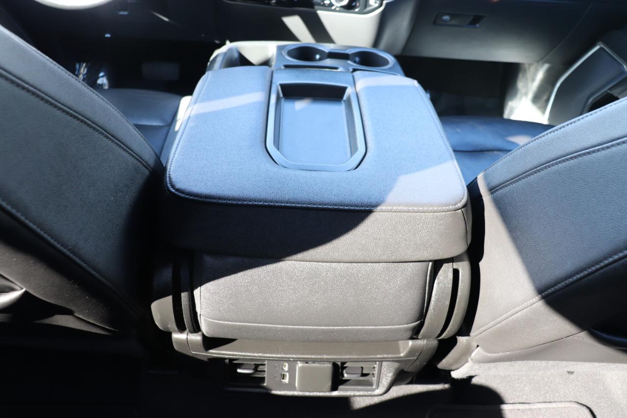 GMC Sierra 1500 2WD Crew Cab 147" SLT 2024