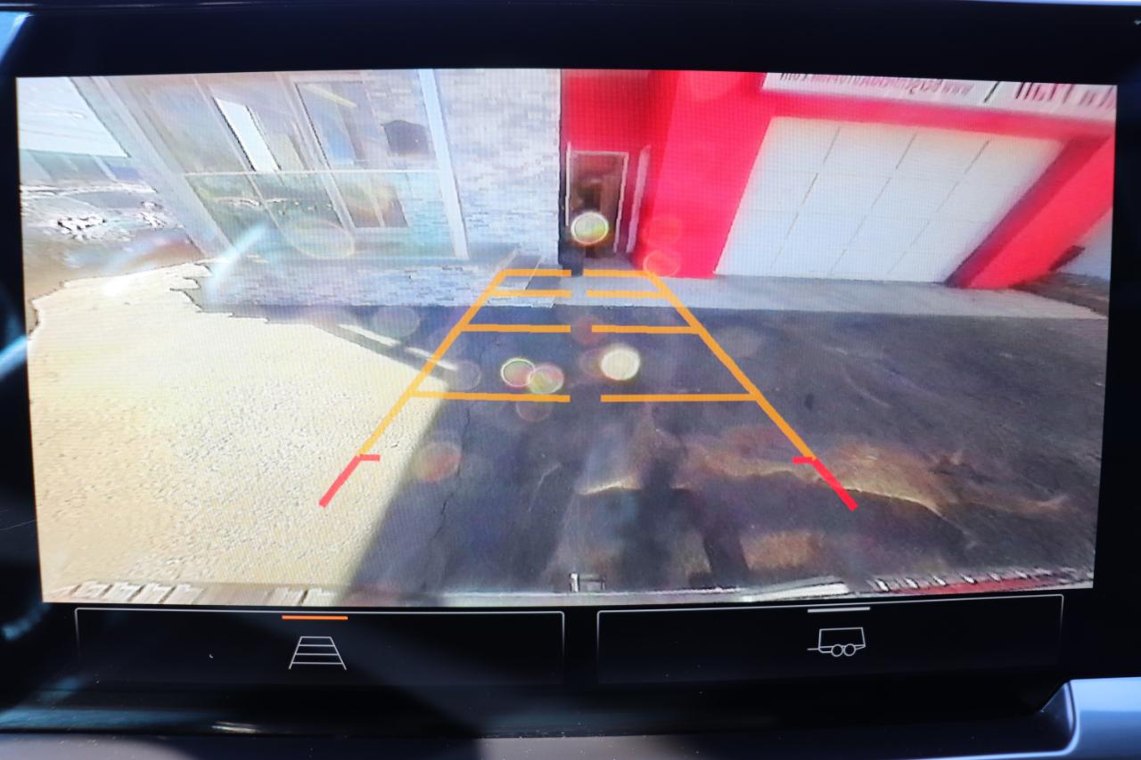 GMC Sierra 1500 2WD Crew Cab 147" SLT 2024