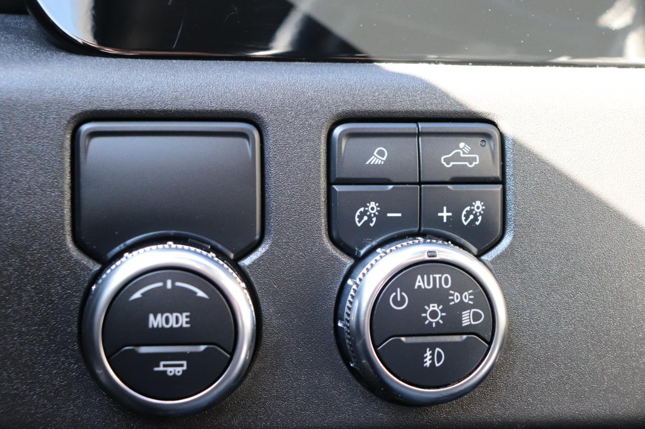 GMC Sierra 1500 2WD Crew Cab 147" SLT 2024