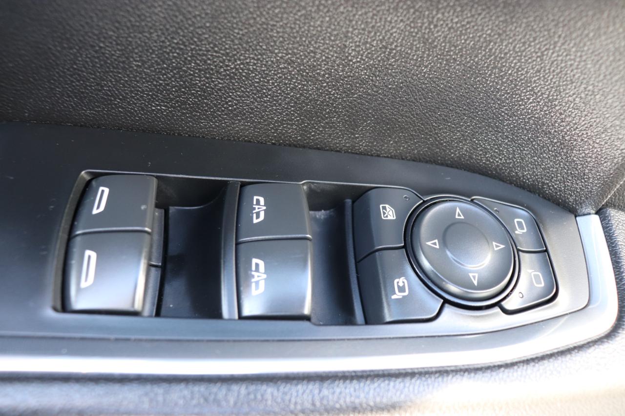 GMC Sierra 1500 2WD Crew Cab 147" SLT 2024