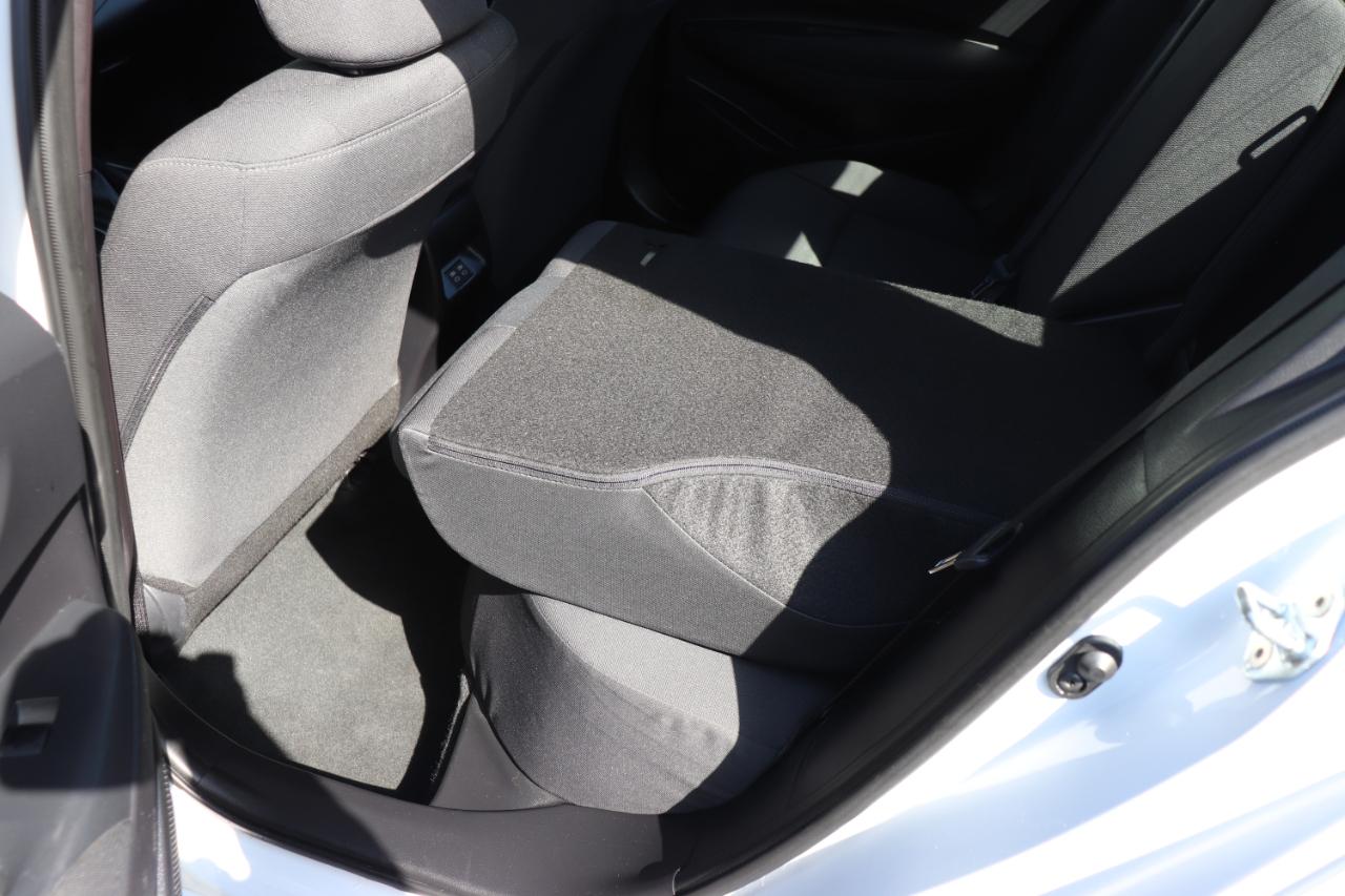 Toyota Corolla LE CVT (Natl) 2025