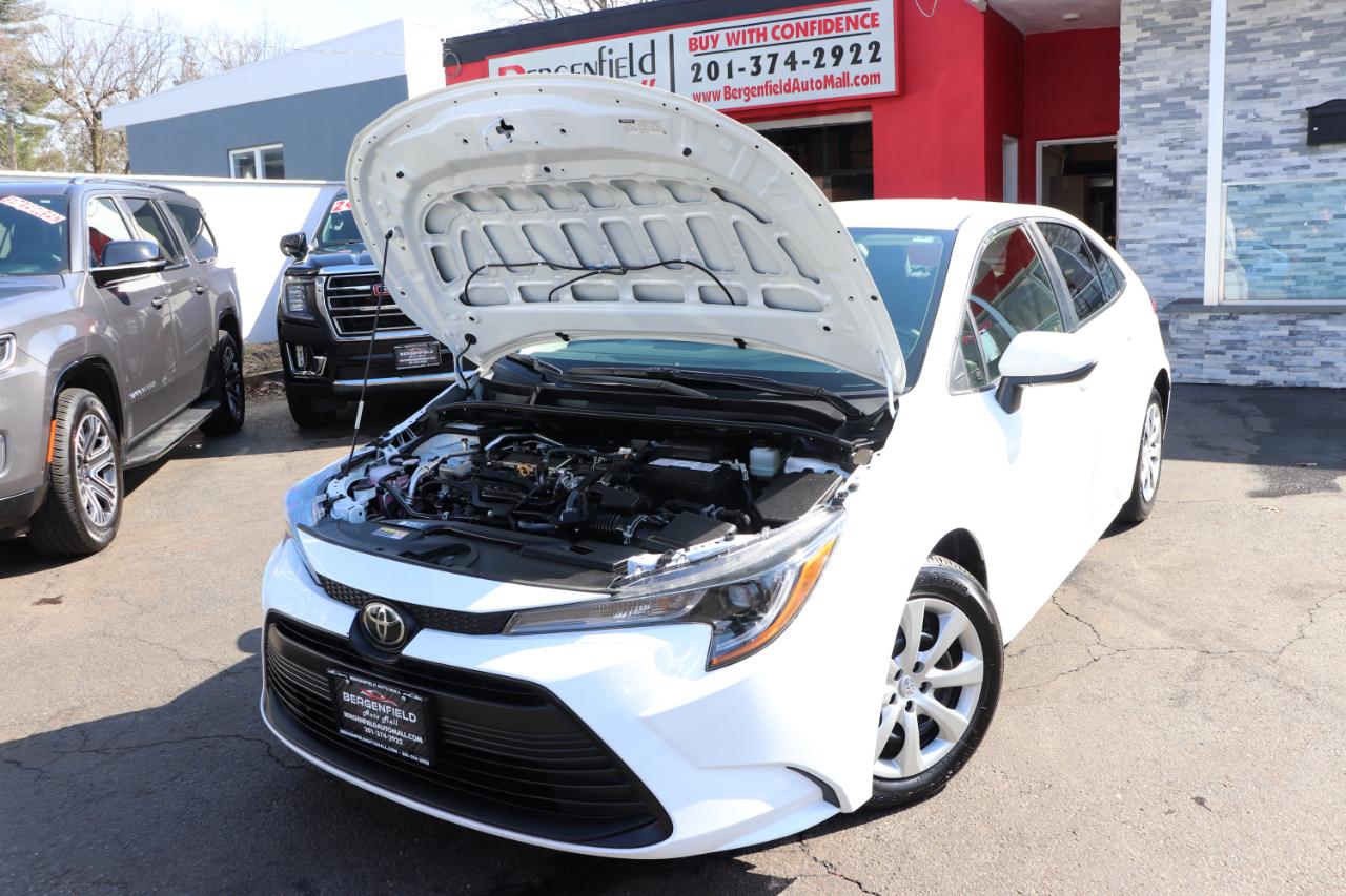 Toyota Corolla LE CVT (Natl) 2025